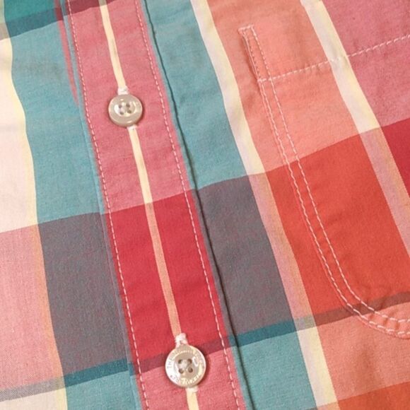 The North Face -Plaid Short Sleeve Button Up Medium - Picture 6 of 6